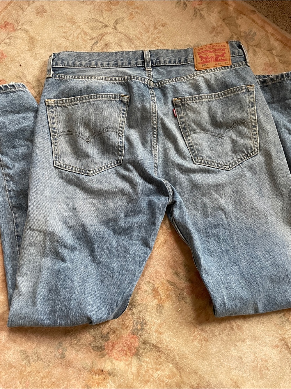 Levi's Men’s Light Blue Relaxed Jeans - Back Pocket View